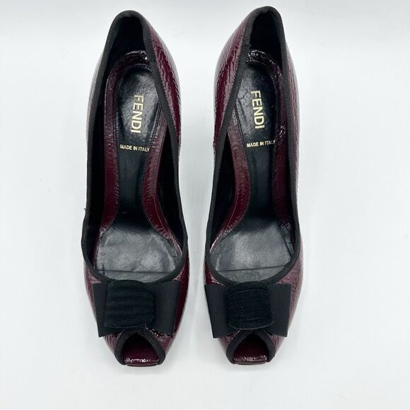 Fendi Burgundy Textured Patent‎ Peep Toe Pumps w/Bow Grosgrain Bow Sculptured 7M - Picture 5 of 16